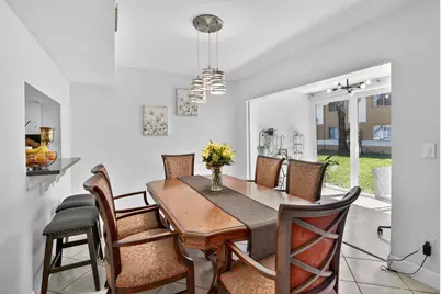 807 NW 91st Terrace NW #807, Plantation, FL 33324 - Photo 8