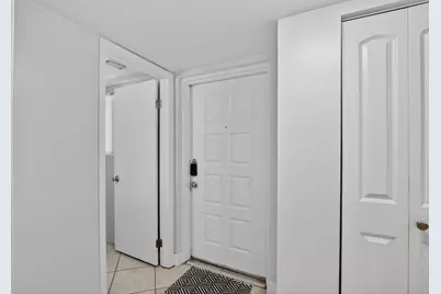 807 NW 91st Terrace NW #807, Plantation, FL 33324 - Photo 2