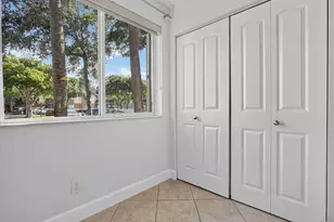 807 NW 91st Terrace NW, Plantation, FL 33324 - Photo 12