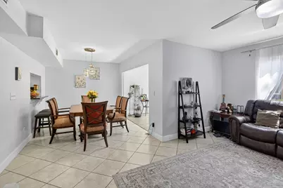 807 NW 91st Terrace NW #807, Plantation, FL 33324 - Photo 8