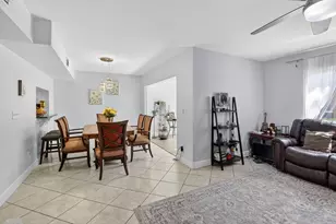 807 NW 91st Terrace NW, Plantation, FL 33324 - Photo 8