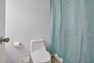 807 NW 91st Terrace NW, Plantation, FL 33324 - Photo 28