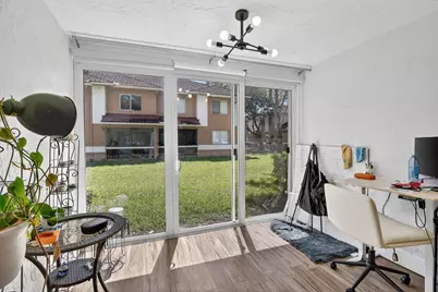 807 NW 91st Terrace NW #807, Plantation, FL 33324 - Photo 12