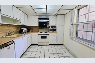 800 Cypress Boulevard #204a, Pompano Beach, FL 33069 - Photo 2
