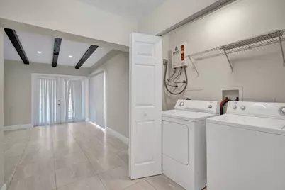 131 NE 51st Court, Oakland Park, FL 33334 - Photo 20