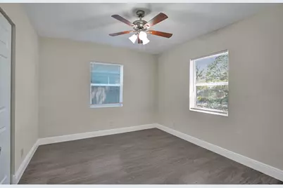 131 NE 51st Street, Oakland Park, FL 33334 - Photo 12
