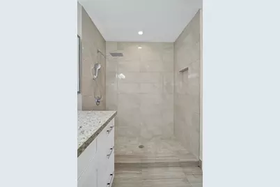 131 NE 51st Street, Oakland Park, FL 33334 - Photo 18