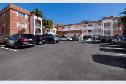 601 SE 5th Court #102, Fort Lauderdale, FL 33301 - Photo 1