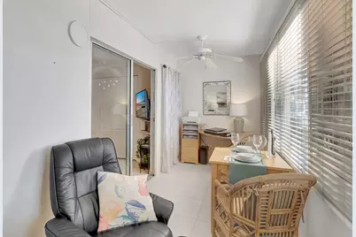 2051 Cambridge C, Deerfield Beach, FL 33442 - Photo 18