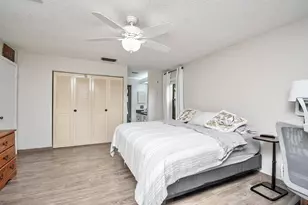 379 Ottawa Ct, Royal Palm Beach, FL 33411 - Photo 22