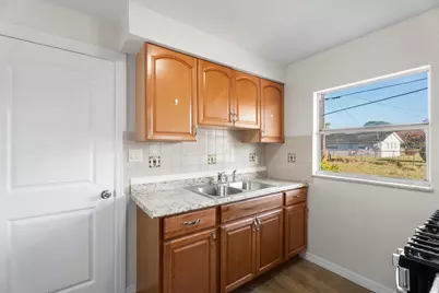 303 Essex Drive, Fort Pierce, FL 34946 - Photo 6