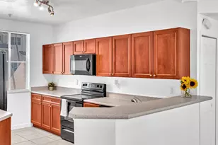 513 Bayfront Dr, Boynton Beach, FL 33435 - Photo 12