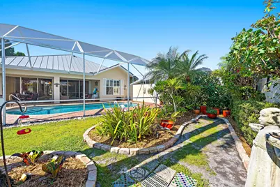 2215 SW Mayflower Drive, Palm City, FL 34990 - Photo 4