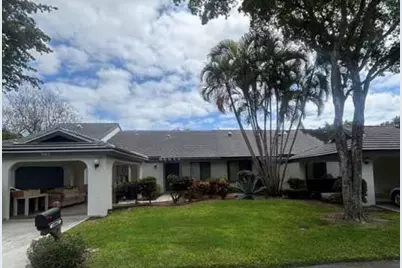 10062 Hickorywood Place, Boynton Beach, FL 33437 - Photo 1