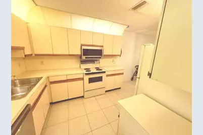 10062 Hickorywood Place, Boynton Beach, FL 33437 - Photo 18
