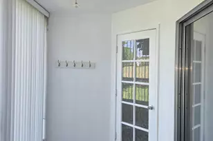 3755 Via Poinciana, Lake Worth, FL 33467 - Photo 14