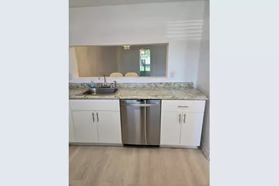 3755 Via Poinciana #108, Lake Worth, FL 33467 - Photo 8