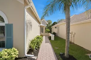 796 SW Munjack Cir, Port Saint Lucie, FL 34986 - Photo 4