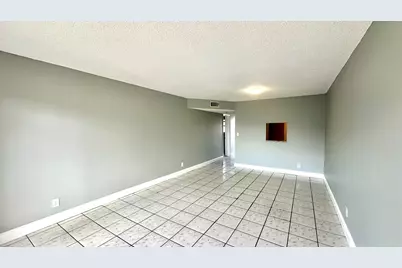 8040 N Colony Circle #Unit 207, Tamarac, FL 33321 - Photo 14