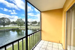 8040 N Colony Cir, Tamarac, FL 33321 - Photo 16