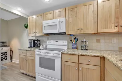 14 Royal Palm Way #102, Boca Raton, FL 33432 - Photo 8