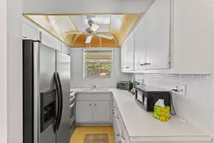 30 SE 13th St, Boca Raton, FL 33432 - Photo 10