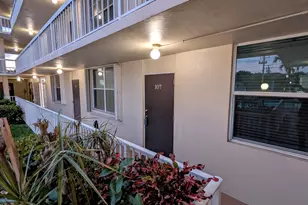 1131 SE 4th St, Boynton Beach, FL 33435 - Photo 2