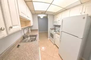 1131 SE 4th St, Boynton Beach, FL 33435 - Photo 8