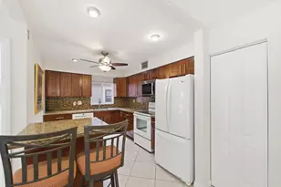 129 Piedmont C, Delray Beach, FL 33484 - Photo 12
