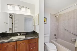 129 Piedmont C, Delray Beach, FL 33484 - Photo 18