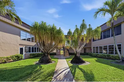 129 Piedmont C, Delray Beach, FL 33484 - Photo 2