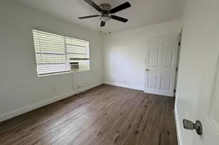 1723 Moffett St, Hollywood, FL 33020 - Photo 4