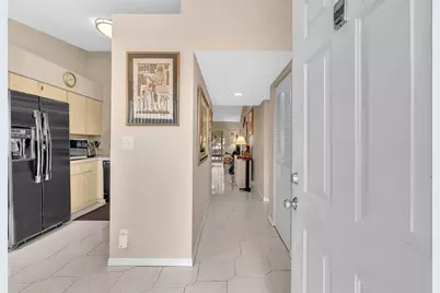 7235 S Devon Drive #209, Tamarac, FL 33321 - Photo 4