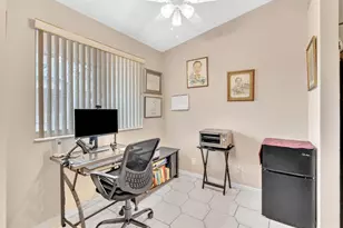 7235 S Devon Dr, Tamarac, FL 33321 - Photo 14