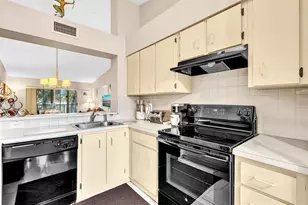 7235 S Devon Dr, Tamarac, FL 33321 - Photo 10