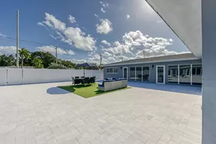 2009 NE 26th St, Wilton Manors, FL 33305 - Photo 36