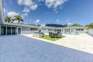 2009 NE 26th St, Wilton Manors, FL 33305 - Photo 30