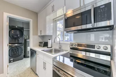 2009 NE 26th Street, Wilton Manors, FL 33305 - Photo 6