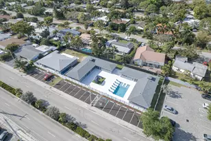 2009 NE 26th St, Wilton Manors, FL 33305 - Photo 18