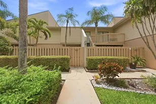 602 Executive Center Dr, West Palm Beach, FL 33401 - Photo 2