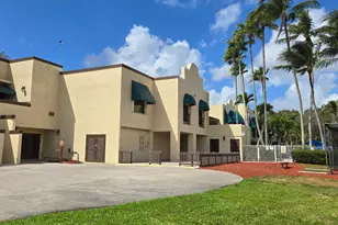 9440 Live Oak Pl, Davie, FL 33324 - Photo 32