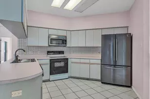 8016 West Dr, Wesley Chapel, FL 33544 - Photo 28