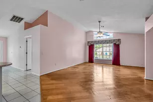 8016 West Dr, Wesley Chapel, FL 33544 - Photo 12