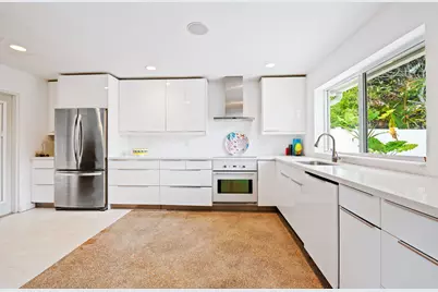 349 NE 29th Street, Wilton Manors, FL 33334 - Photo 14
