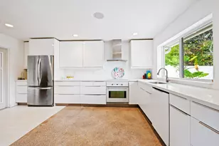 349 NE 29th St, Wilton Manors, FL 33334 - Photo 14