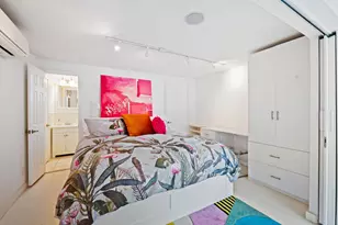 349 NE 29th St, Wilton Manors, FL 33334 - Photo 20