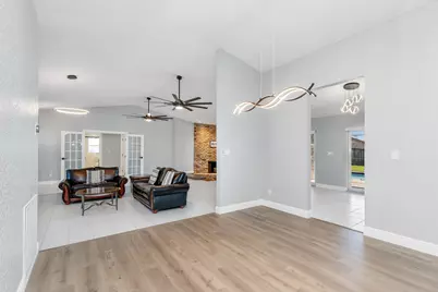 271 NW 89th Avenue, Coral Springs, FL 33071 - Photo 18