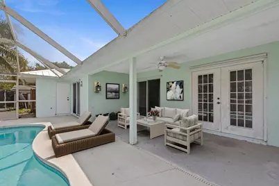 9084 102nd Avenue, Vero Beach, FL 32967 - Photo 2