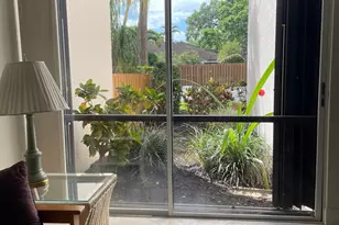 1660 Twelve Oaks Way 105 W/50 Ft Dock, North Palm Beach, FL 33408 - Photo 12
