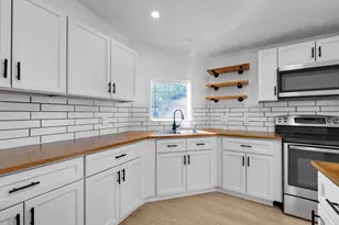 4905 NE 2nd Way, Pompano Beach, FL 33064 - Photo 4